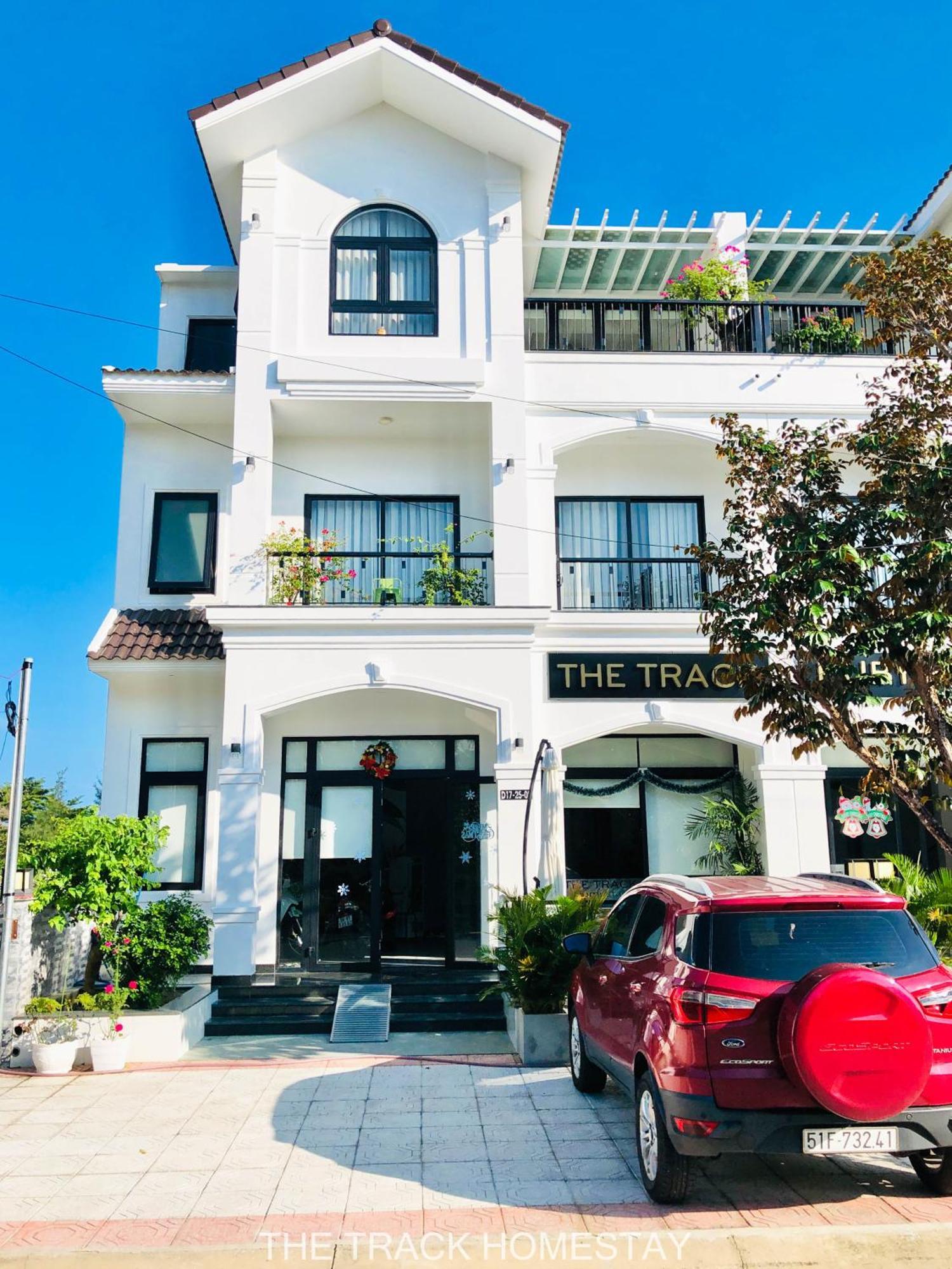 The Track Homestay - Near Bai Dai Beach Cam Lam Exterior foto